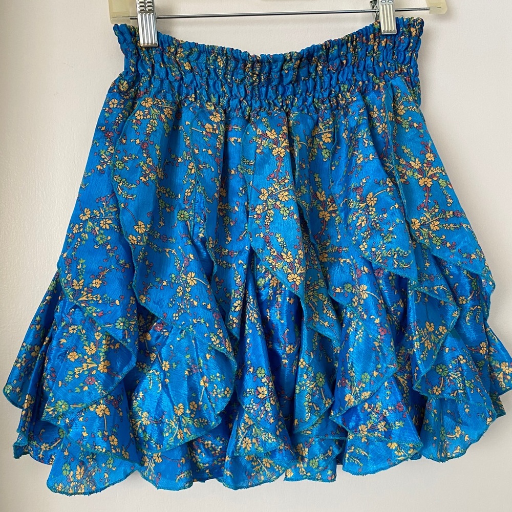 NWT!! Super Flirty 100% Silk Skirt